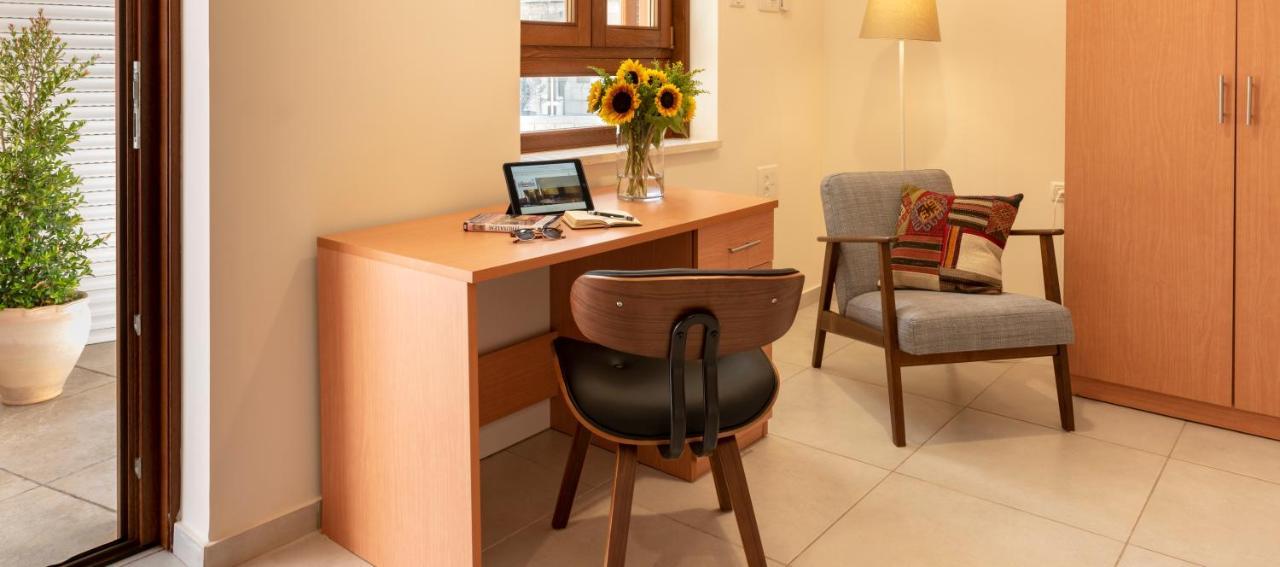 Austrian Pilgrim Hospice Hotel Yerusalem Bagian luar foto