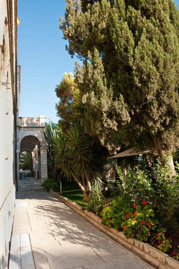 Austrian Pilgrim Hospice Hotel Yerusalem Bagian luar foto